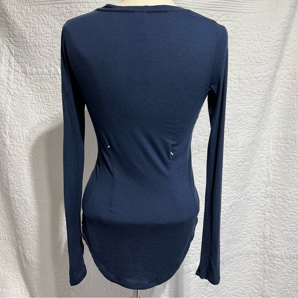 Kit and Ace Round Neck Long Sleeve Cashmere Blend Top, Size 4 - Picture 2 of 10